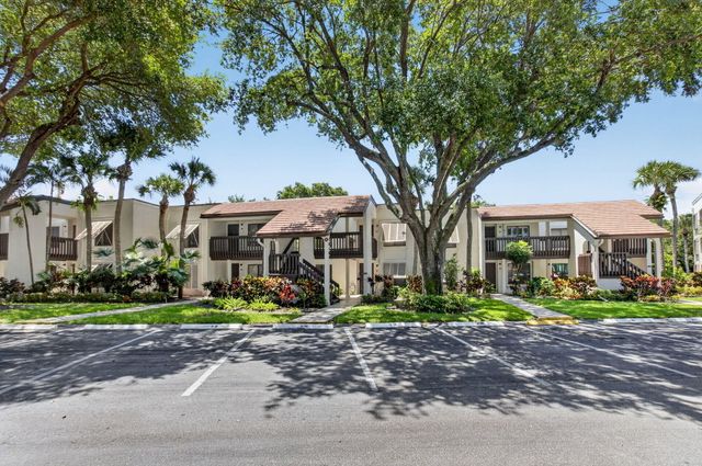10187 Mangrove Drive 201, Boynton Beach, FL 33437
