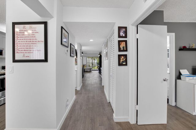 10187 Mangrove Drive 201, Boynton Beach, FL 33437