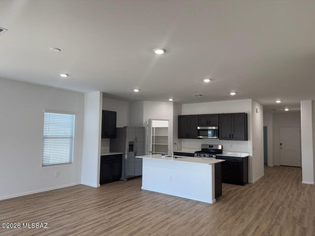 1128 S Grantham Drive, Vail, AZ 85641