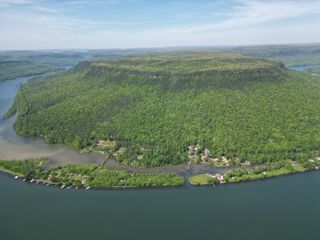 9856 Mullins Cove Road, Whitwell, TN 37397