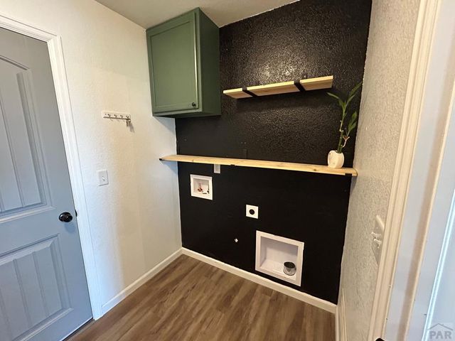 1656 N Calle Rosa Dr, Pueblo West, CO 81007