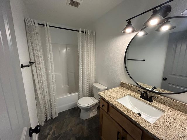 1656 N Calle Rosa Dr, Pueblo West, CO 81007