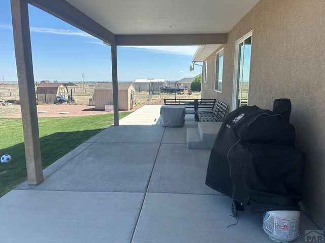 1656 N Calle Rosa Dr, Pueblo West, CO 81007