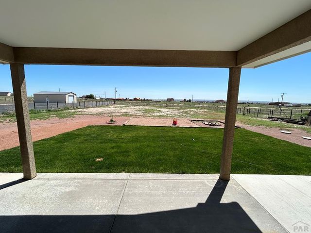 1656 N Calle Rosa Dr, Pueblo West, CO 81007