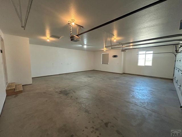 1656 N Calle Rosa Dr, Pueblo West, CO 81007