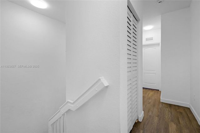 8525 SW 214th Ter, Cutler Bay, FL 33189