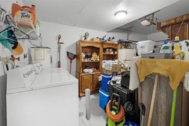 8525 SW 214th Ter, Cutler Bay, FL 33189