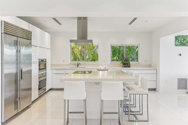 1231 Stillwater Dr, Miami Beach, FL 33141