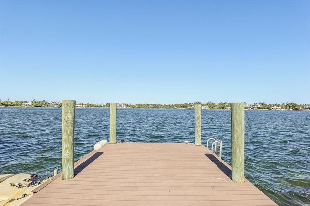 1231 Stillwater Dr, Miami Beach, FL 33141