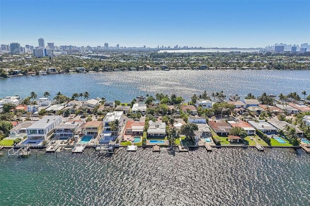 1231 Stillwater Dr, Miami Beach, FL 33141