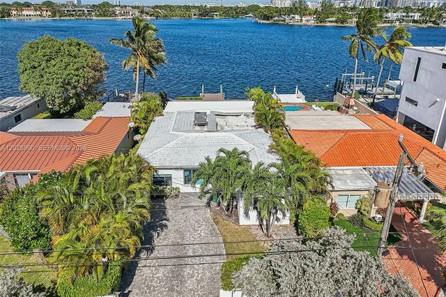 1231 Stillwater Dr, Miami Beach, FL 33141