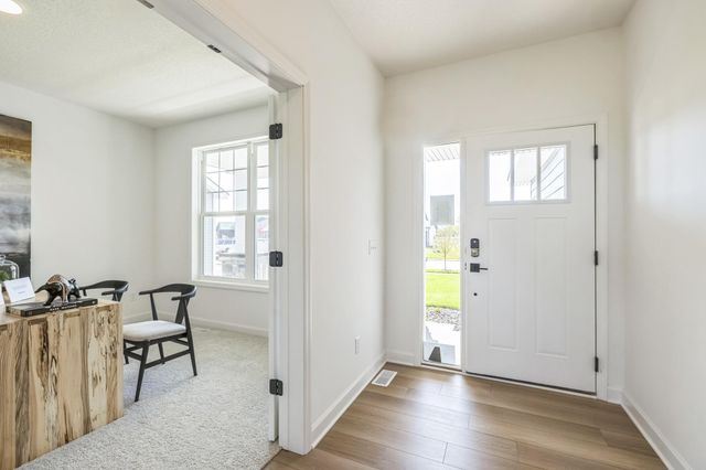 14111 Acorn Avenue, Rosemount, MN 55068