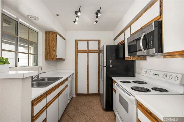 3500 S Greenville Street G20, Santa Ana, CA 92704