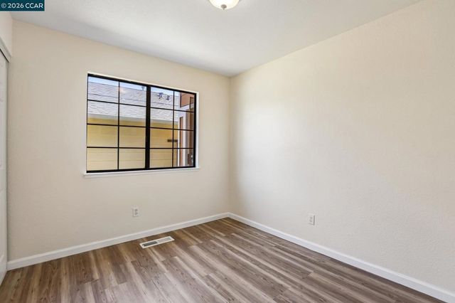 100 Trident Ct, Vallejo, CA 94591