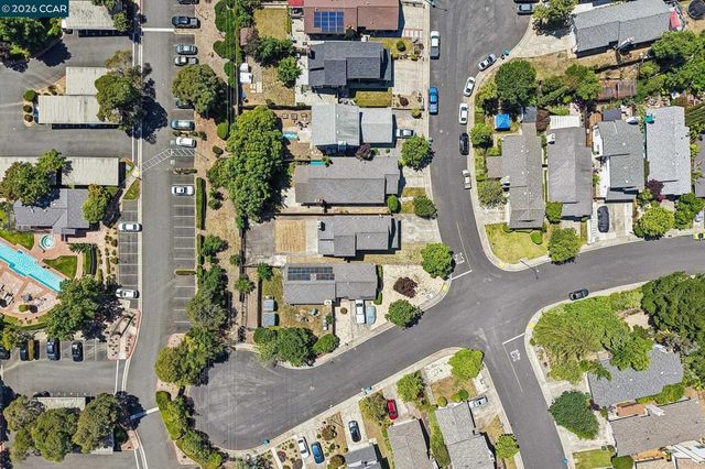 100 Trident Ct, Vallejo, CA 94591