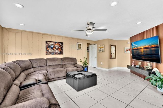 16408 Sapphire Place, Weston, FL 33331