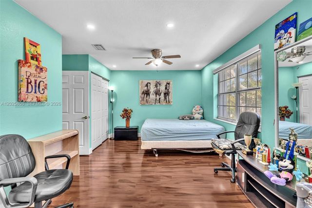 16408 Sapphire Place, Weston, FL 33331