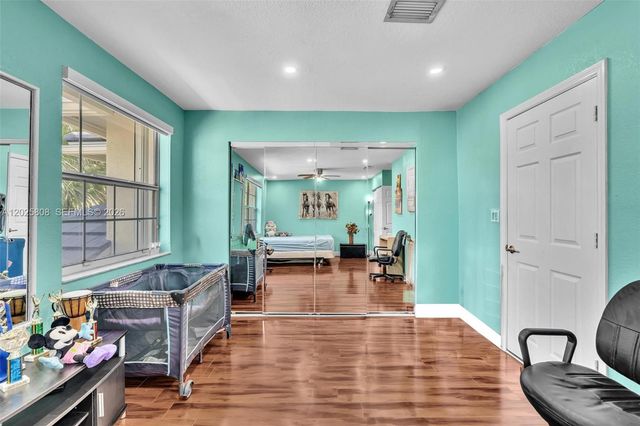 16408 Sapphire Place, Weston, FL 33331