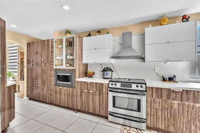 16408 Sapphire Place, Weston, FL 33331