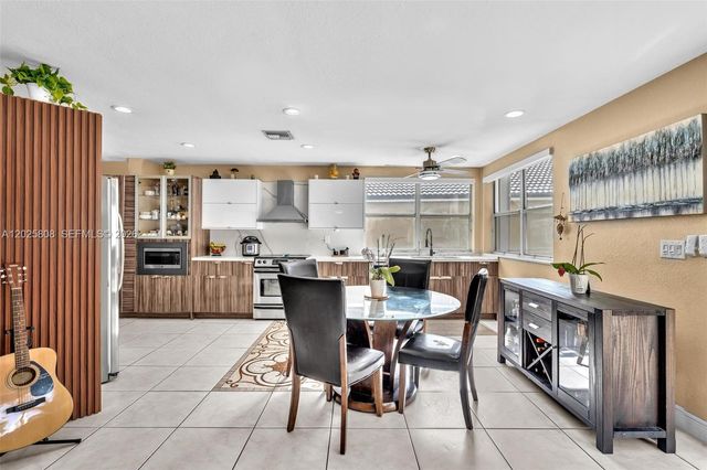 16408 Sapphire Place, Weston, FL 33331