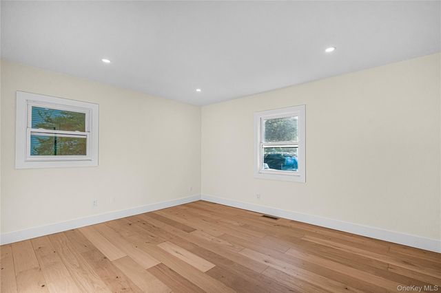737 Flowerdale Drive, Seaford, NY 11783