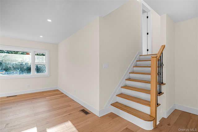 737 Flowerdale Drive, Seaford, NY 11783