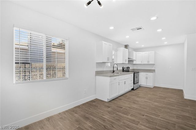 617 North 11th Street, Las Vegas, NV 89101