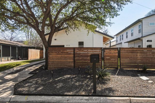 2715 Zaragosa ST, Austin, TX 78702