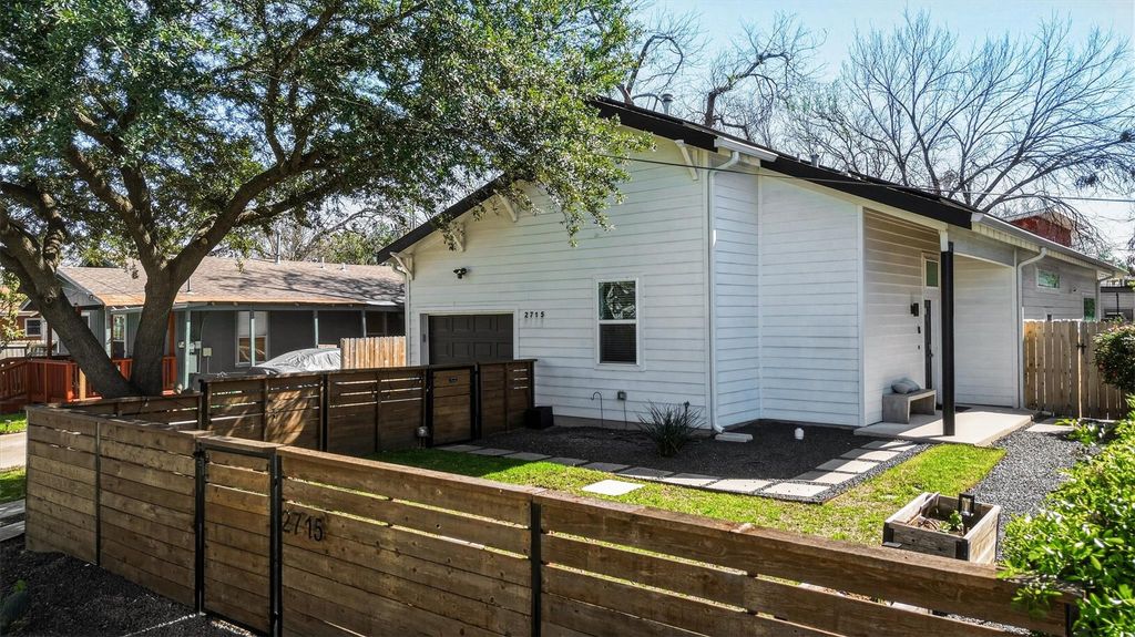 2715 Zaragosa ST, Austin, TX 78702