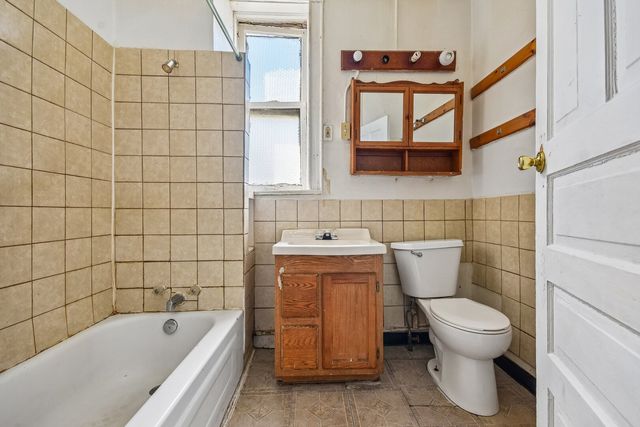 5542 S Paulina Street, Chicago, IL 60636