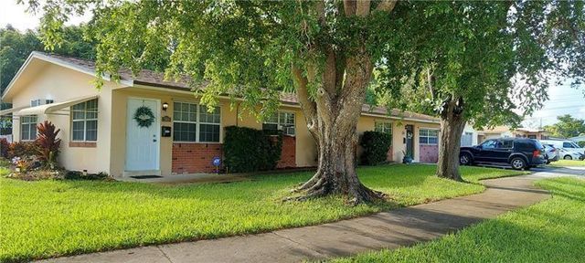 738 SW 5th Avenue, Hallandale Beach, FL 33009