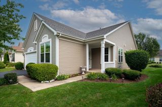 16163 Seneca Lake Circle, Crest Hill, IL 60403