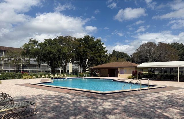 12501 SW 14th St 314R, Pembroke Pines, FL 33027