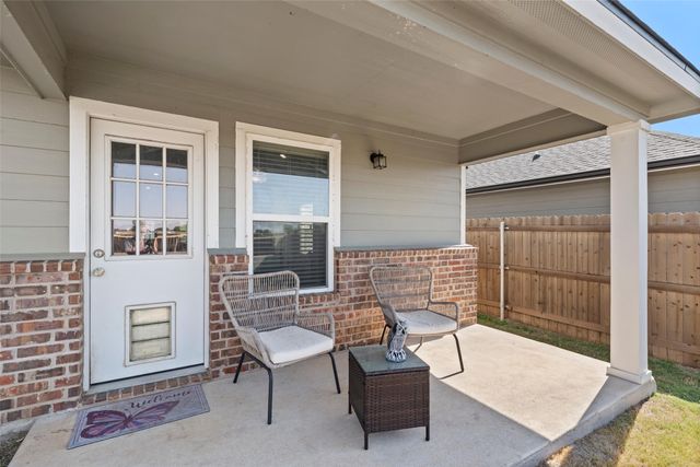 429 Travis Drive, Mcgregor, TX 76657