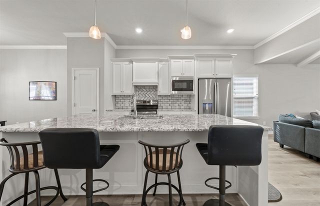 429 Travis Drive, Mcgregor, TX 76657