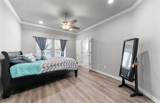 429 Travis Drive, Mcgregor, TX 76657