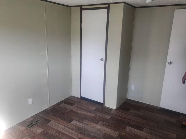 72 Vacation Street, Nancy, KY 42544