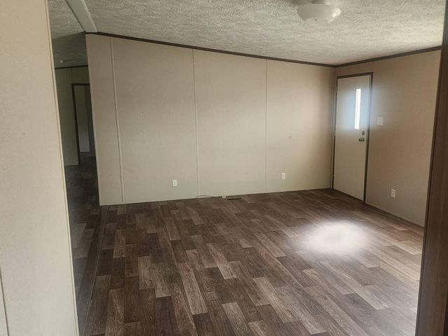 72 Vacation Street, Nancy, KY 42544