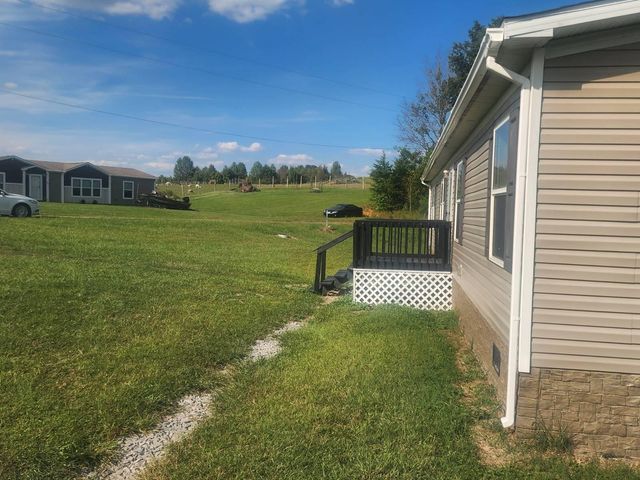 72 Vacation Street, Nancy, KY 42544