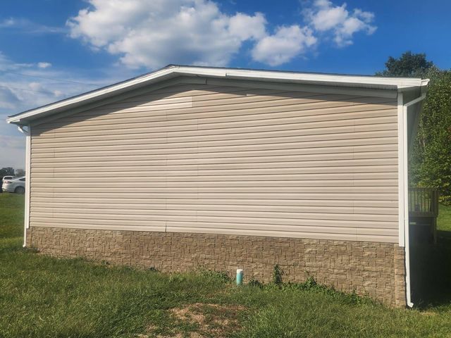 72 Vacation Street, Nancy, KY 42544