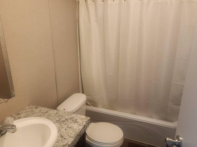 72 Vacation Street, Nancy, KY 42544