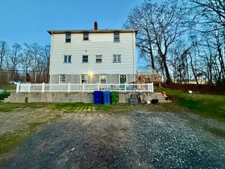 141 East High Street, East Hampton, CT 06424