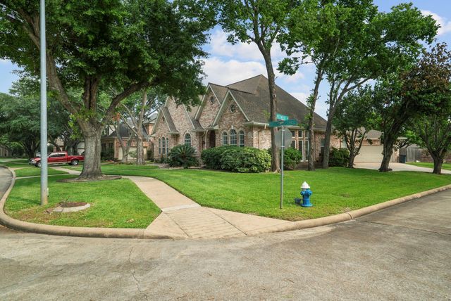 13702 Sandpebble Chase, Houston, TX 77077