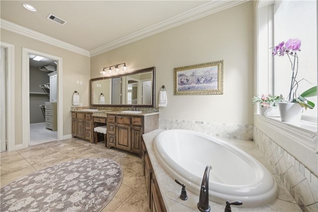 29252 Sky Forest, Magnolia, TX 77355