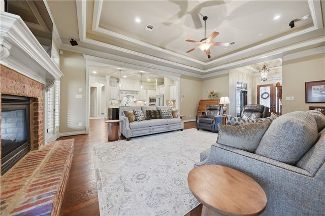 29252 Sky Forest, Magnolia, TX 77355