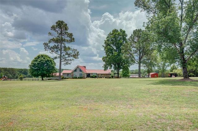 335 Old Farm Road, Fayetteville, GA 30215