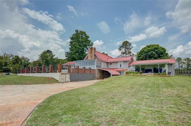335 Old Farm Road, Fayetteville, GA 30215