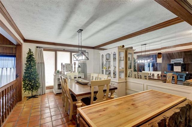335 Old Farm Road, Fayetteville, GA 30215