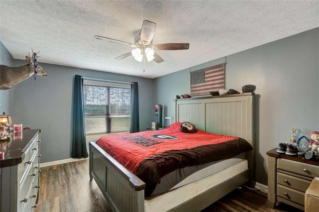 335 Old Farm Road, Fayetteville, GA 30215