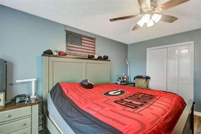 335 Old Farm Road, Fayetteville, GA 30215